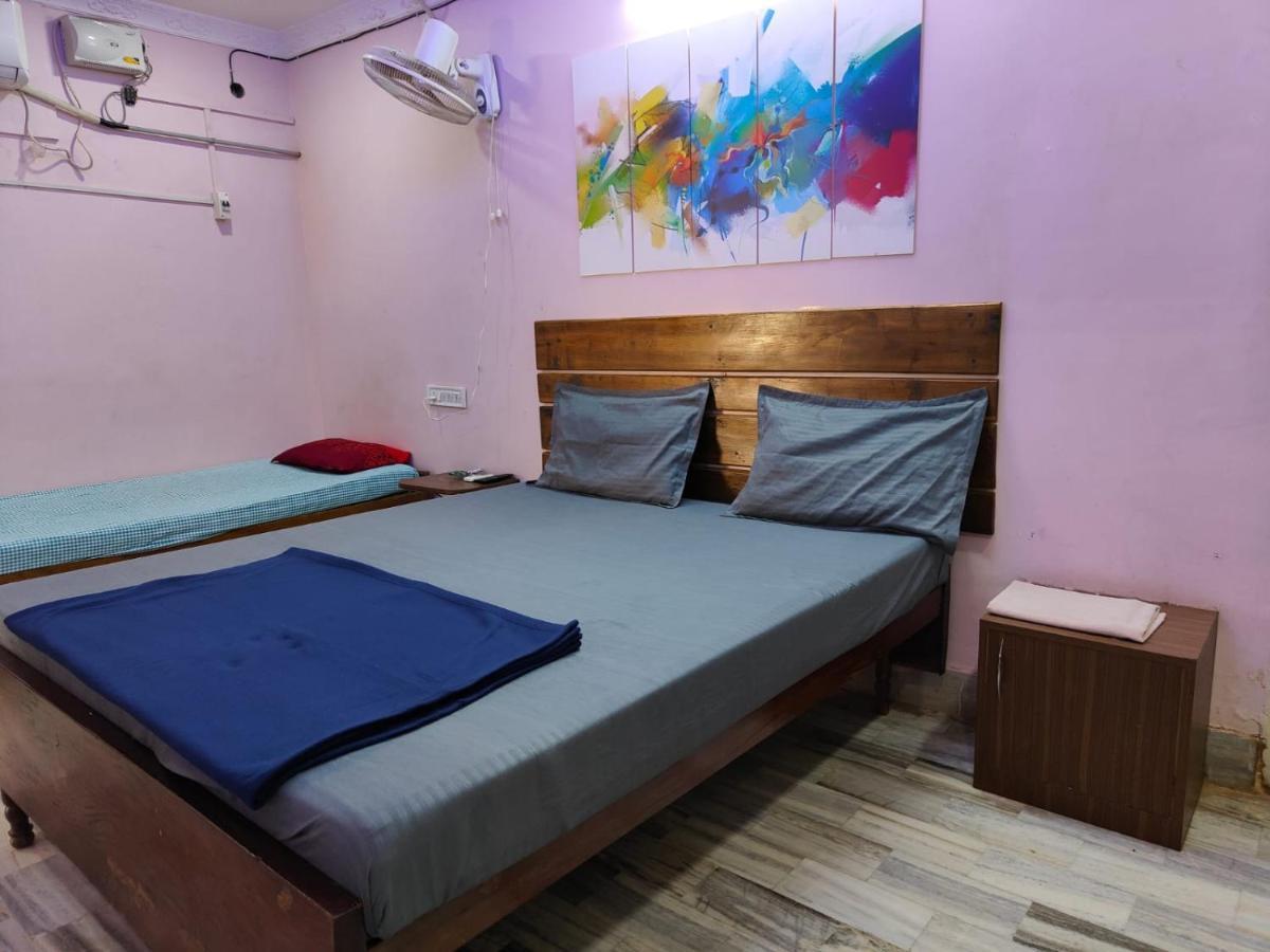 Hotel Hcb Brahmapur Phòng bức ảnh
